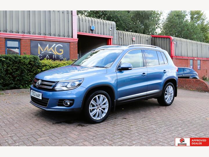 Volkswagen Tiguan 2.0 TDI BlueMotion Tech Match DSG 4WD Euro 5 (s/s) 5dr