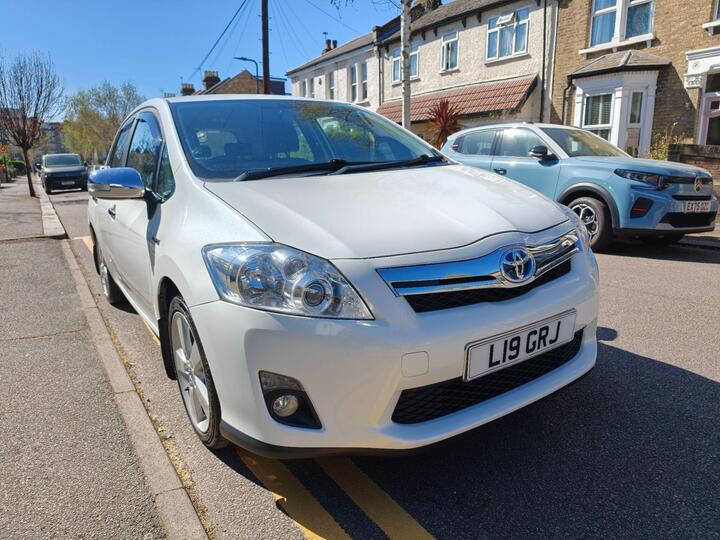 Toyota Auris 1.8 VVT-h T Spirit CVT Euro 5 (s/s) 5dr