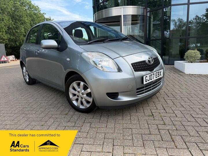Toyota Yaris 1.3 VVT-i Zinc 5dr