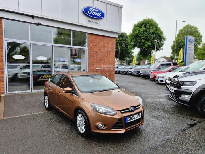 Ford Focus 1.0T EcoBoost Titanium Euro 5 (s/s) 5dr
