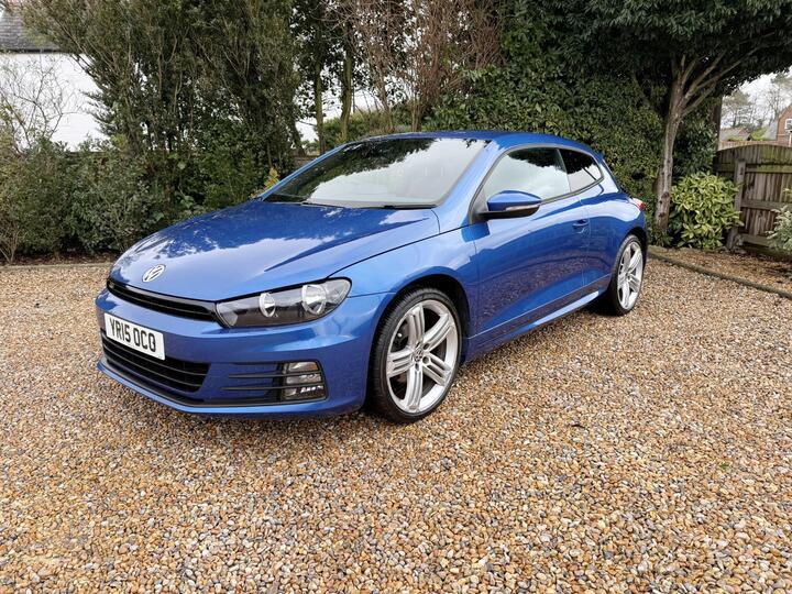 Volkswagen Scirocco 2.0 TDI BlueMotion Tech R-Line DSG Euro 6 (s/s) 3dr