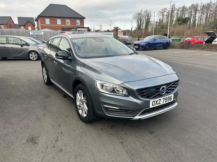 Volvo V60 CROSS COUNTRY 2.0 D3 SE Nav Auto Euro 6 (s/s) 5dr