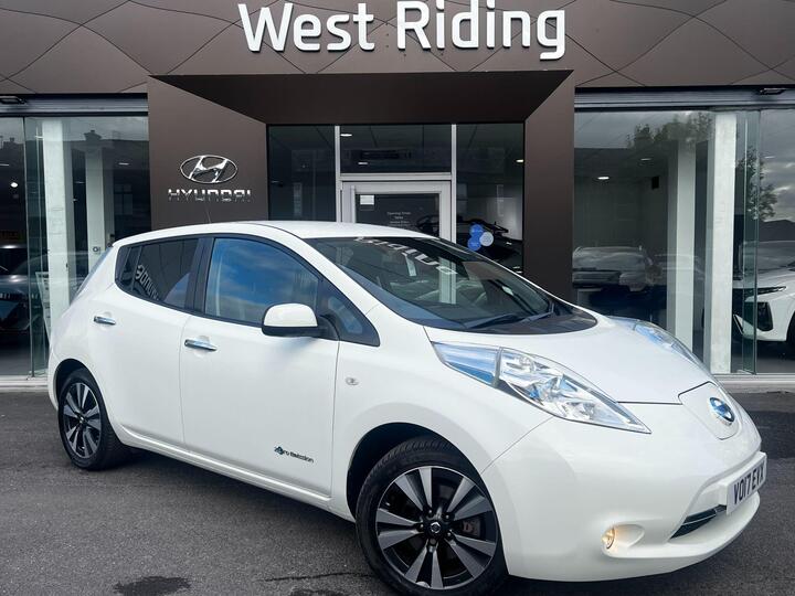Nissan Leaf 30kWh Tekna Auto 5dr