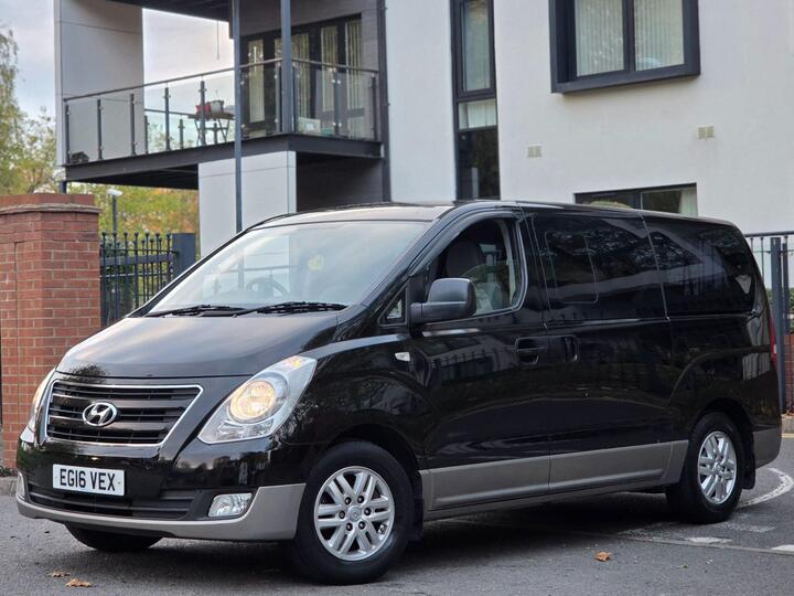 Hyundai I800 2.5 CRDi SE Euro 6 5dr Hyundai I800 2.5 CRDi SE Euro 6 5dr