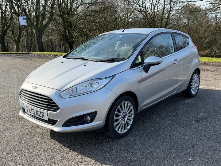 Ford Fiesta 1.0T EcoBoost Titanium Euro 5 (s/s) 3dr