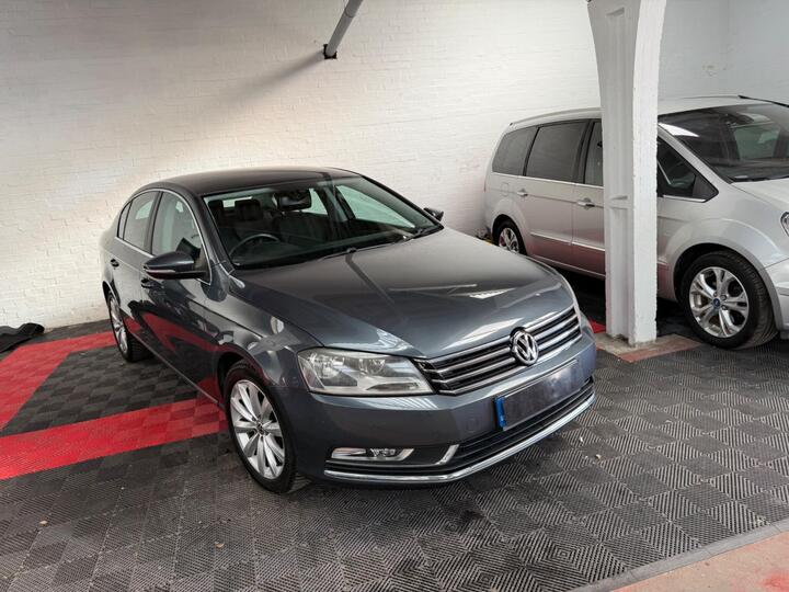 Volkswagen Passat 2.0 TDI BlueMotion Tech SE Euro 5 (s/s) 4dr