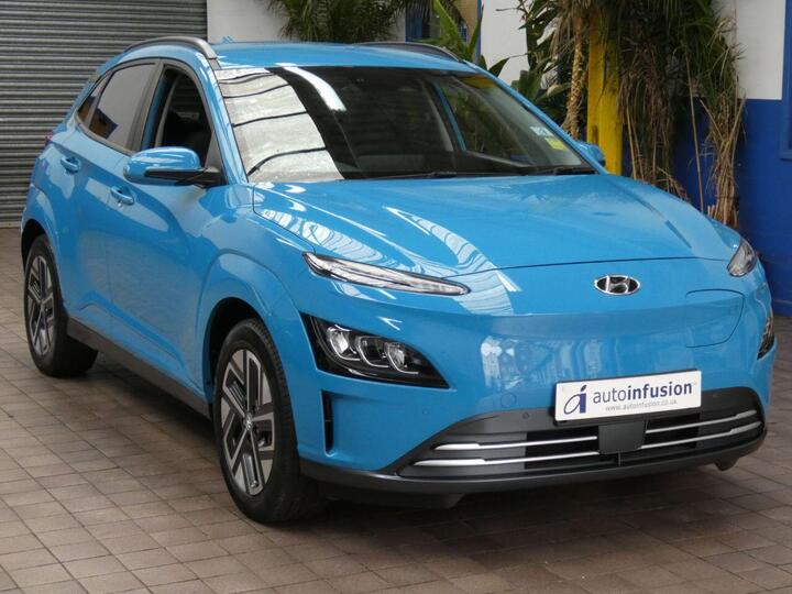 Hyundai KONA 64kWh Premium Auto 5dr (10.5kW Charger)