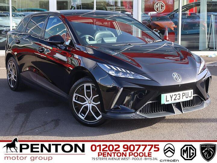 MG MG4 64kWh Trophy Long Range Auto 5dr