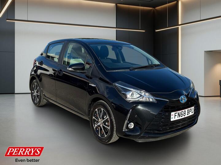 Toyota Yaris 1.5 VVT-h Icon Tech E-CVT Euro 6 (s/s) 5dr