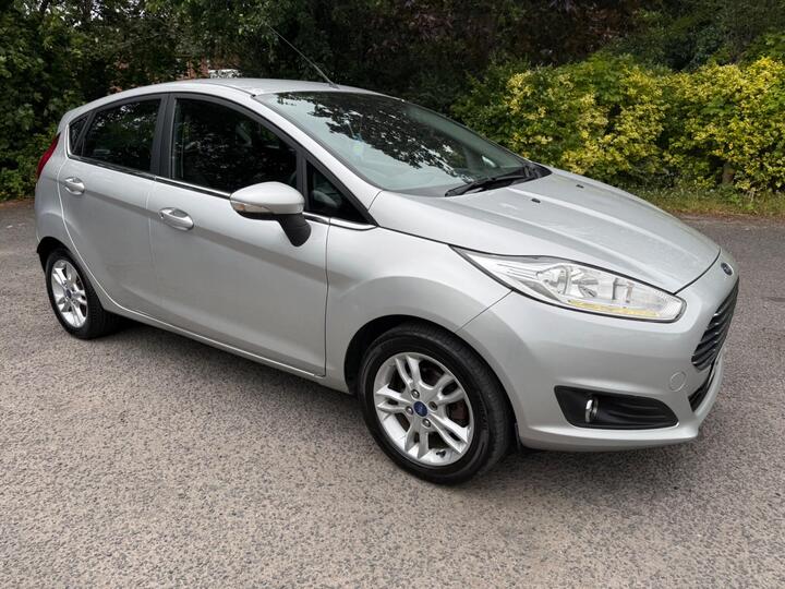 Ford Fiesta 1.25 Zetec Euro 6 5dr