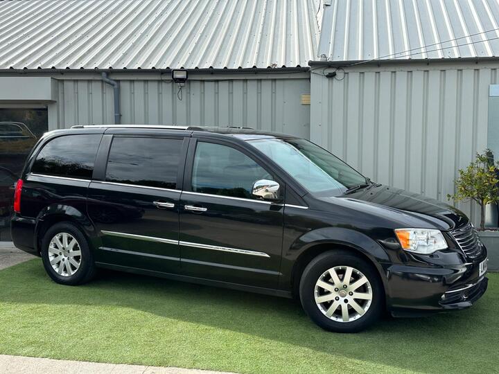 Chrysler Grand Voyager 2.8 CRD Limited Auto Euro 5 5dr Chrysler Grand Voyager 2.8 CRD Limited Auto Euro 5 5dr