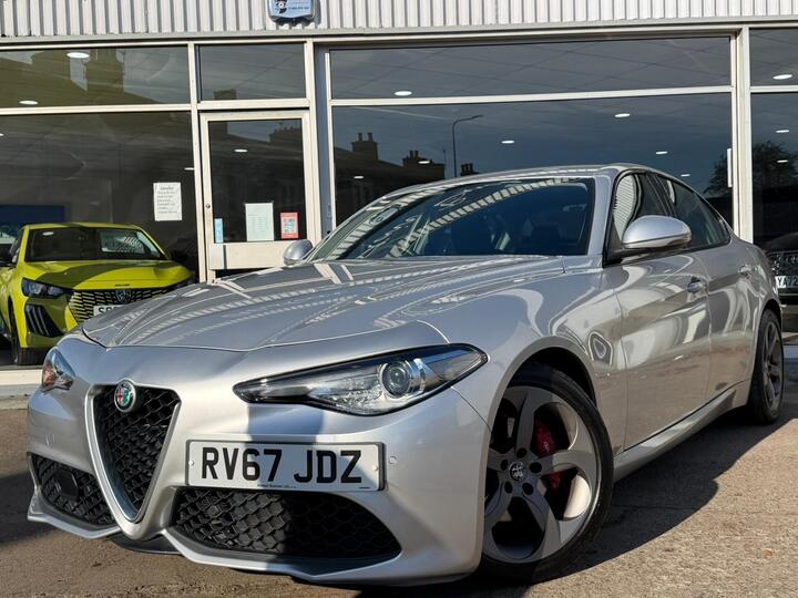 Alfa Romeo Giulia 2.2 TD Speciale Auto Euro 6 (s/s) 4dr