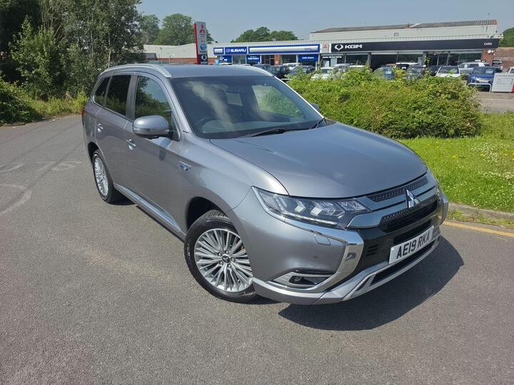Mitsubishi Outlander 2.4h TwinMotor 13.8kWh 4h CVT 4WD Euro 6 (s/s) 5dr