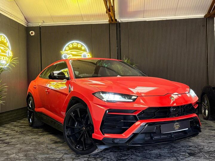 Lamborghini URUS 4.0 V8 BiTurbo Auto 4WD Euro 6 5dr Lamborghini URUS 4.0 V8 BiTurbo Auto 4WD Euro 6 5dr