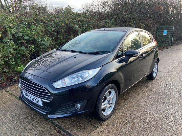 Ford Fiesta 1.25 Zetec Euro 5 5dr Ford Fiesta 1.25 Zetec Euro 5 5dr
