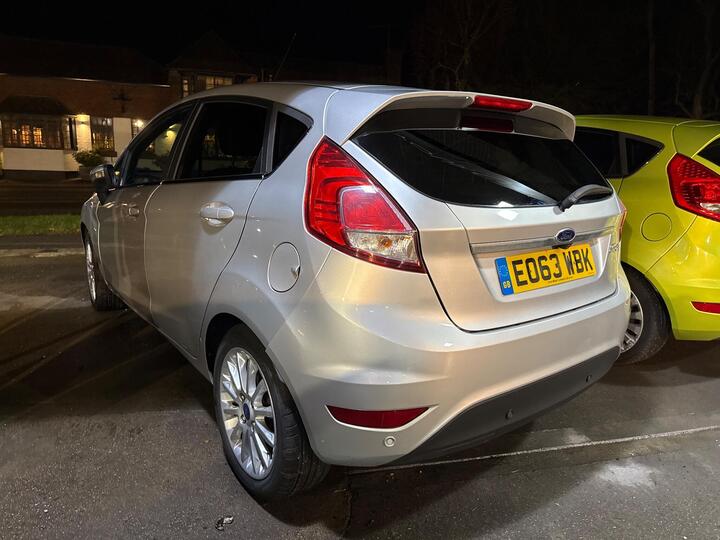 Ford Fiesta 1.6 TDCi Titanium X Euro 5 5dr