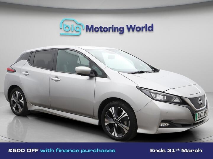 Nissan Leaf 40kWh Tekna Auto 5dr Nissan Leaf 40kWh Tekna Auto 5dr