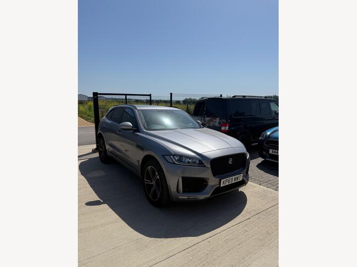 Jaguar F-PACE 2.0 D180 Chequered Flag Auto AWD Euro 6 (s/s) 5dr