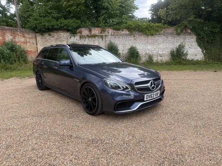 Mercedes-Benz E Class 5.5 E63 V8 BiTurbo AMG SpdS MCT Euro 6 (s/s) 5dr Mercedes-Benz E Class 5.5 E63 V8 BiTurbo AMG SpdS MCT Euro 6 (s/s) 5dr
