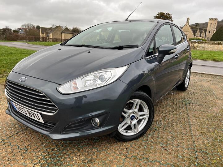 Ford Fiesta 1.6 Zetec Powershift Euro 5 5dr