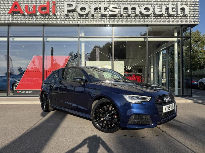 Audi A3 2.0 TFSI Black Edition Sportback S Tronic Quattro Euro 6 (s/s) 5dr