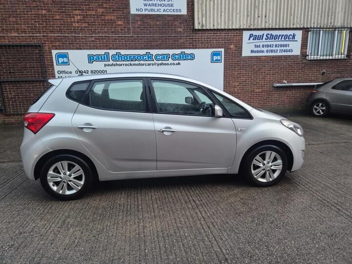 Hyundai IX20 MPV 1.6 Active Auto Euro 5 5dr