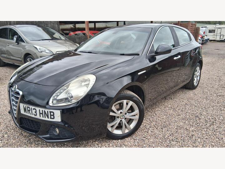 Alfa Romeo Giulietta 2.0 JTDM-2 Lusso Euro 5 (s/s) 5dr