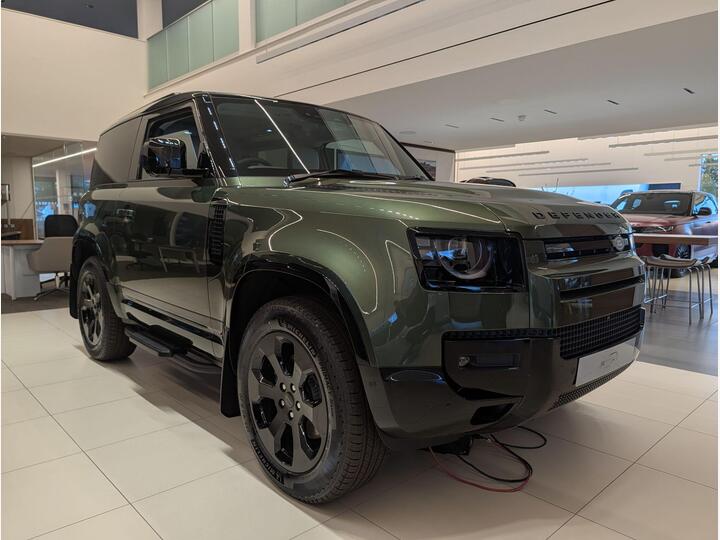 Land Rover Defender 90 3.0 D250 MHEV X-Dynamic HSE Auto 4WD Euro 6 (s/s) 3dr