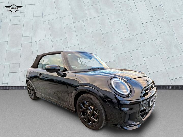 MINI Cooper Convertible 2.0C Sport Steptronic Euro 6 (s/s) 2dr MINI Cooper Convertible 2.0C Sport Steptronic Euro 6 (s/s) 2dr