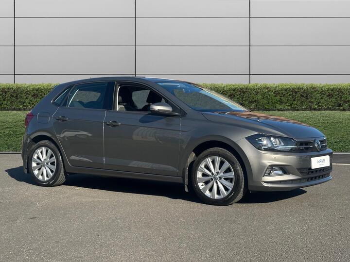 Volkswagen Polo 1.0 TSI SEL DSG Euro 6 (s/s) 5dr Volkswagen Polo 1.0 TSI SEL DSG Euro 6 (s/s) 5dr