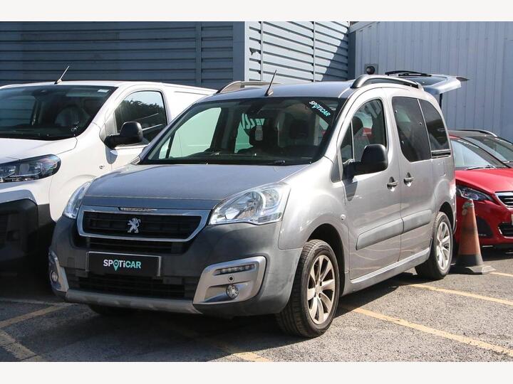 Peugeot Partner Tepee 1.2 PureTech Outdoor Euro 6 (s/s) 5dr Peugeot Partner Tepee 1.2 PureTech Outdoor Euro 6 (s/s) 5dr