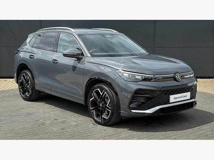 Volkswagen TIGUAN 2.0 TDI R-Line DSG Euro 6 (s/s) 5dr