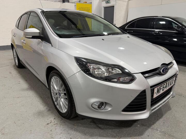 Ford Focus 1.0T EcoBoost Zetec Euro 5 (s/s) 5dr