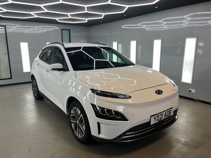 Hyundai KONA 39kWh Premium Auto 5dr (10.5kW Charger)