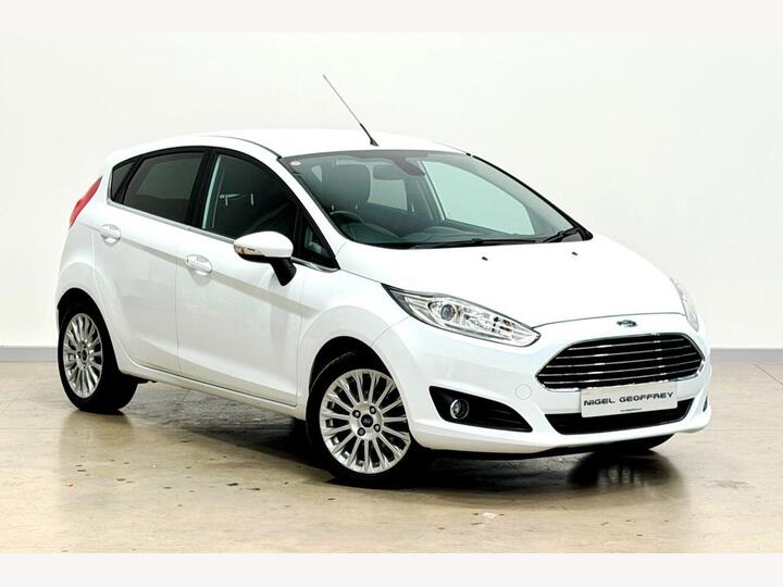Ford FIESTA 1.6 Titanium Powershift Euro 5 5dr