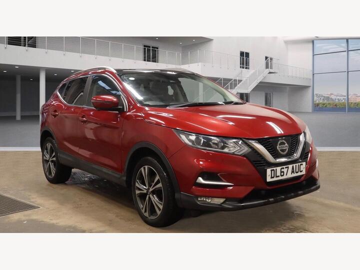 Nissan Qashqai 1.2 DIG-T N-Connecta Euro 6 (s/s) 5dr