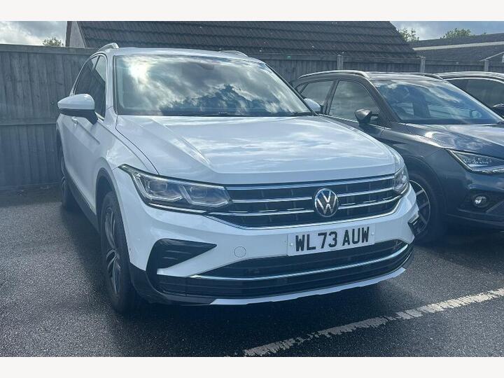 Volkswagen Tiguan 1.4 TSI 13kWh Elegance DSG Euro 6 (s/s) 5dr