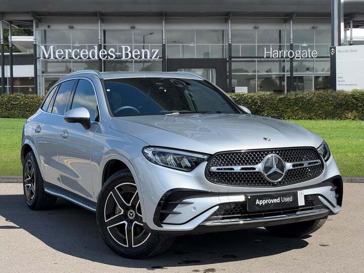 Mercedes-Benz Glc 2.0 GLC300e 31.2kWh AMG Line G-Tronic+ 4MATIC Euro 6 (s/s) 5dr Mercedes-Benz Glc 2.0 GLC300e 31.2kWh AMG Line G-Tronic+ 4MATIC Euro 6 (s/s) 5dr
