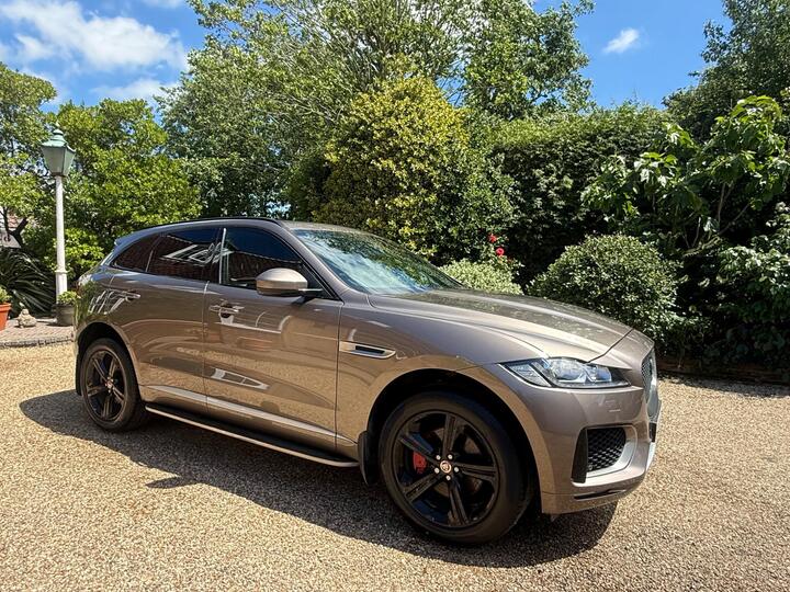 Jaguar F-PACE 3.0 D300 V6 S Auto AWD Euro 6 (s/s) 5dr