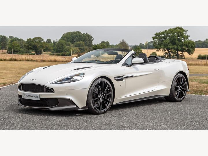 Aston Martin Vanquish 6.0 V12 S Volante T-TronIII Euro 6 2dr Aston Martin Vanquish 6.0 V12 S Volante T-TronIII Euro 6 2dr