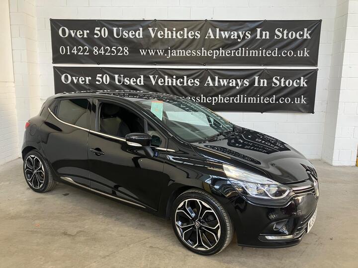 Renault Clio 1.5 DCi Iconic Euro 6 (s/s) 5dr Renault Clio 1.5 DCi Iconic Euro 6 (s/s) 5dr