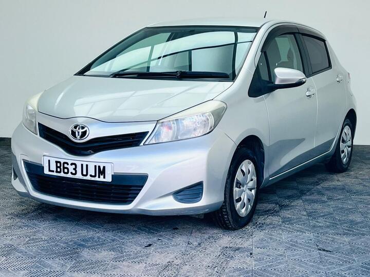 Toyota Yaris 1.33 Dual VVT-i TR Multidrive S Euro 5 5dr