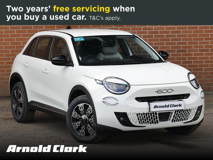 Fiat 600 1.2 MHEV E-DCT Euro 6 (s/s) 5dr
