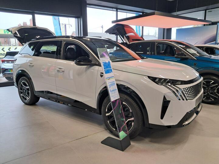 Peugeot E-5008 73kWh GT Auto 5dr (11kW Charger)