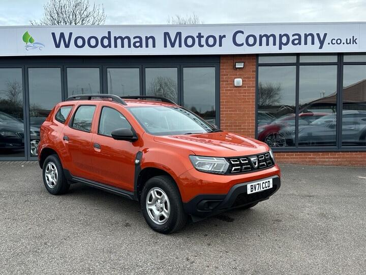 Dacia DUSTER 1.0 TCe Essential Euro 6 (s/s) 5dr Dacia DUSTER 1.0 TCe Essential Euro 6 (s/s) 5dr