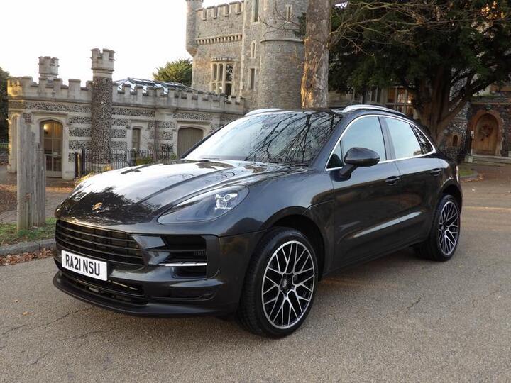 Porsche Macan 3.0T V6 S PDK 4WD Euro 6 (s/s) 5dr Porsche Macan 3.0T V6 S PDK 4WD Euro 6 (s/s) 5dr