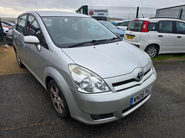 Toyota Corolla Verso 1.8 VVT-i T3 5dr