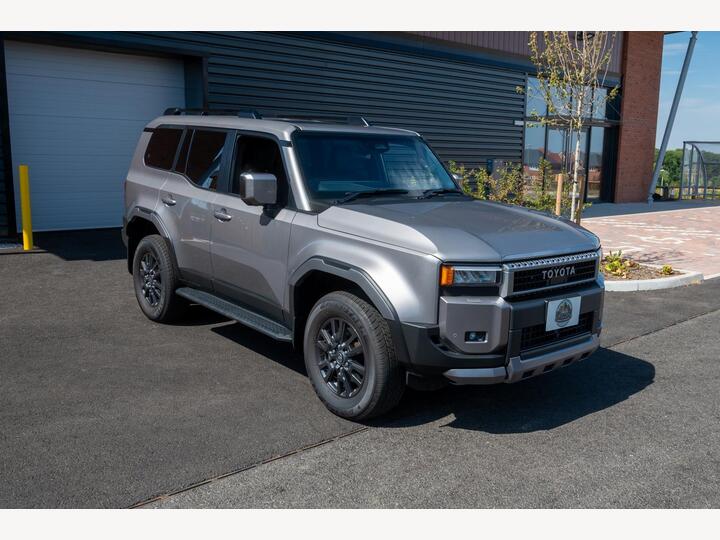 Toyota Land Cruiser 2.8D Invincible Auto 4WD Euro 6 (s/s) 5dr (LWB)
