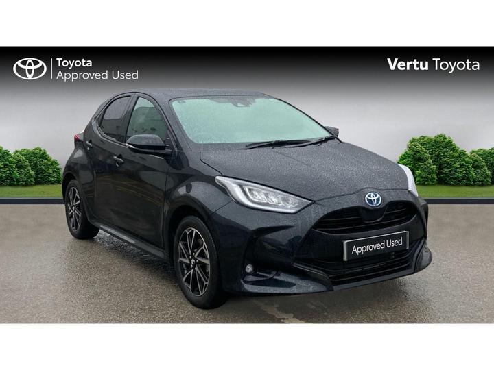 Toyota Yaris 1.5 VVT-h Design E-CVT Euro 6 (s/s) 5dr