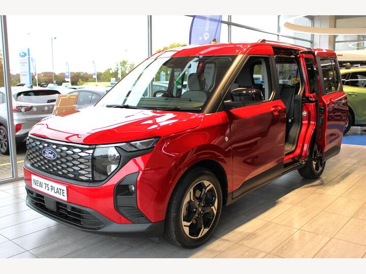 Ford E-Tourneo Courier 43kWh Titanium Auto 5dr